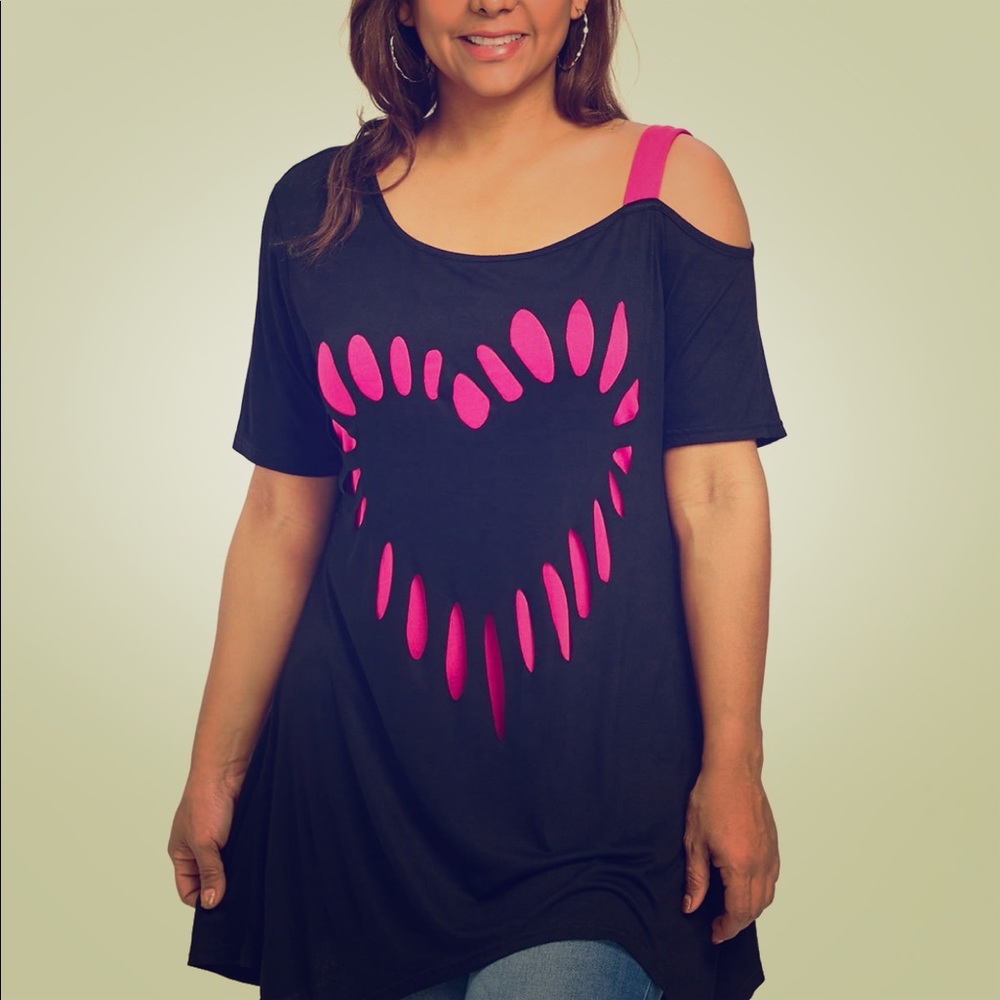 COPY - Cold shoulder heart cut out t-shirt